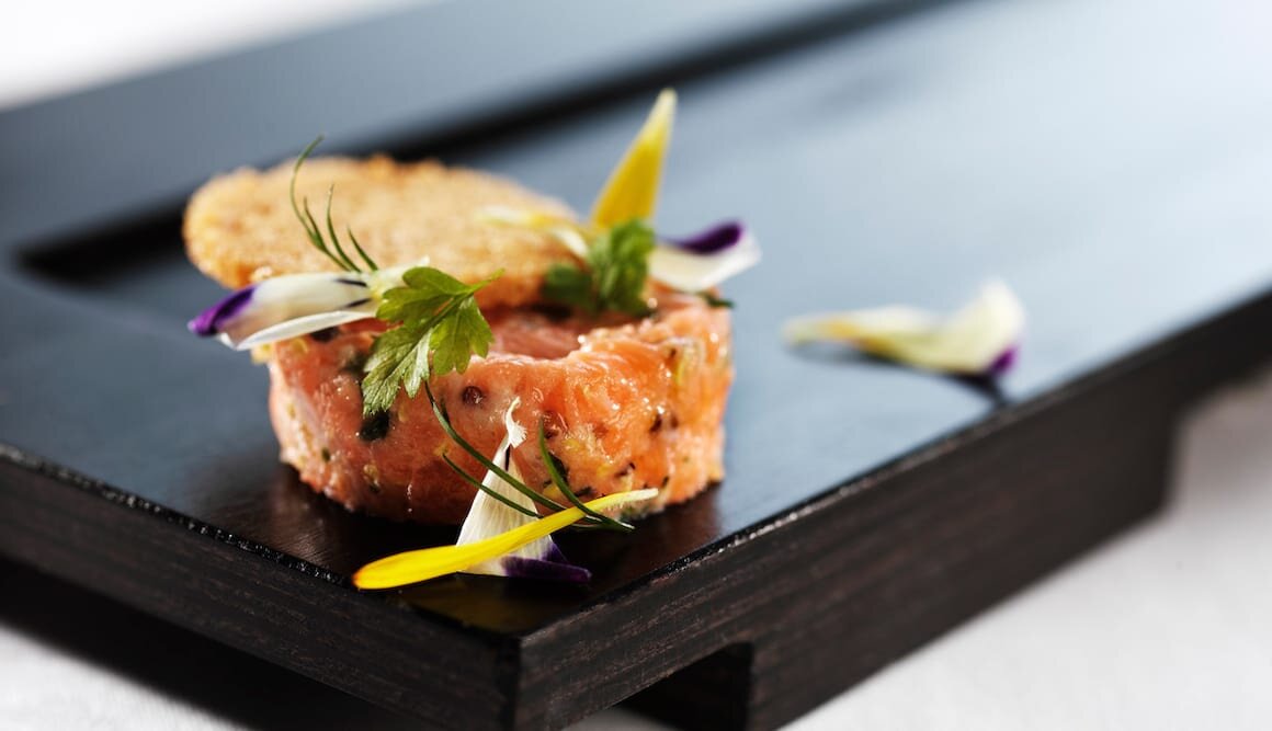 フィヨルドトラウトのリエット (ペースト)、カリカリトースト添え