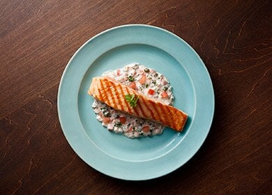 ケイパーとトマトのクリームソース