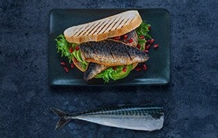 ノルウェー産のサバサンドイッチ